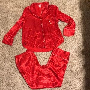 Victoria’s Secret NWT - red long pj set - size Large - red and white with dots